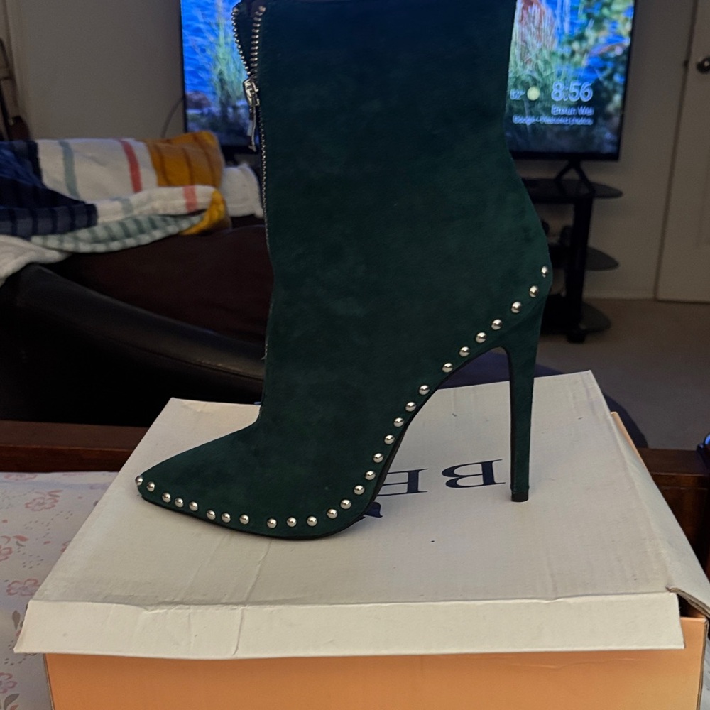 Chic Green Heeled Boots with Studded Detail